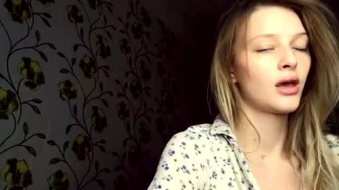 Snapshot of eva_eyre chatting on June 2026 02:01:02 PM Evvie online show from June 2026 02:01:02 PM