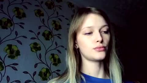 Snapshot of eva_eyre chatting on June 2026 02:06:01 PM Evvie online show from June 2026 02:06:01 PM