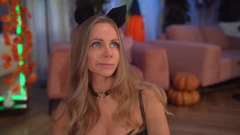 Eva online show from October 2025 06:09:01 PM