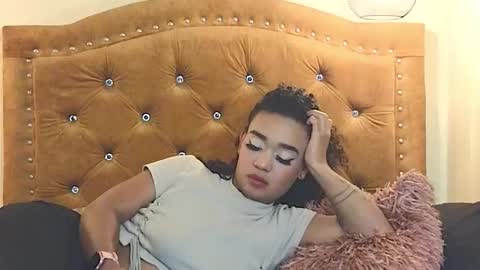 Snapshot of eva_foxs chatting on November 2025 11:26:01 PM Eva Foxs online show from November 2025 11:26:01 PM