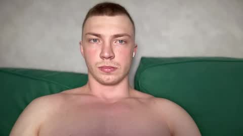 Snapshot of eva_iron chatting on May 2026 09:33:02 PM Eva and Iron online show from May 2026 09:33:02 PM
