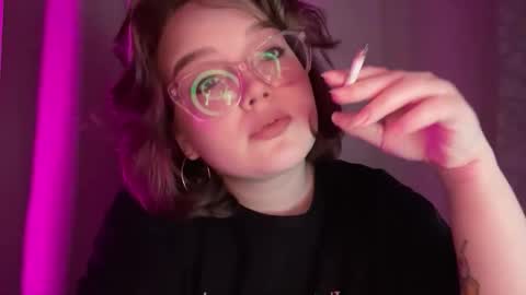 Snapshot of eva_kittenn chatting on November 2025 05:47:02 PM eva_kittenn online show from November 2025 05:47:02 PM