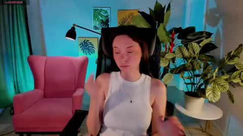Snapshot of eva_leeee chatting on June 2026 06:27:02 AM Eva online show from June 2026 06:27:02 AM