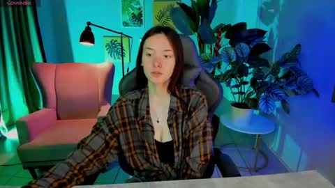 Snapshot of eva_leeee chatting on June 2026 05:27:01 AM Eva online show from June 2026 05:27:01 AM