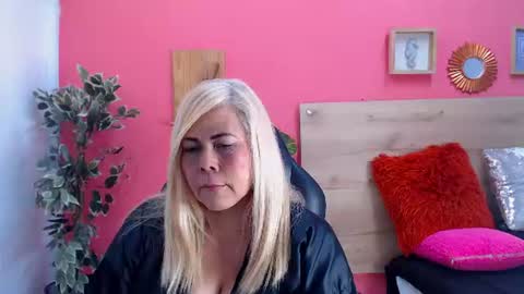 eva_love49 online show from July 2026 05:44:01 PM