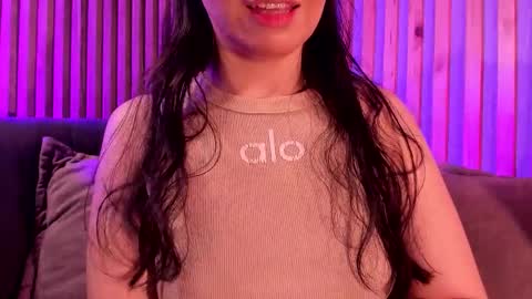 Angelinne online show from March 2026 04:18:01 AM