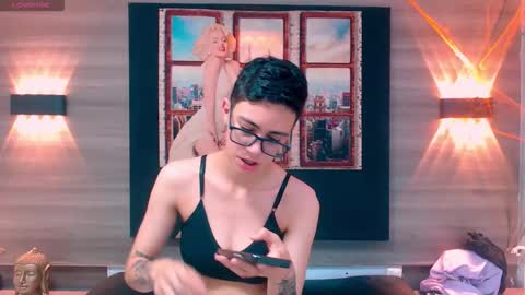 Eva cute online show from October 2025 12:06:01 PM