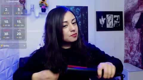 Snapshot of eva_rosell chatting on October 2025 02:46:01 PM Eva online show from October 2025 02:46:01 PM