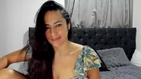 Snapshot of eva_rosie chatting on February 2025 03:05:02 PM Eva Rose online show from February 2025 03:05:02 PM