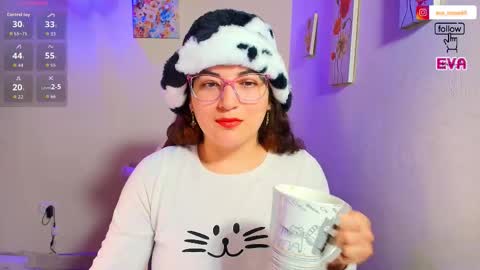 Snapshot of eva_rosse69 chatting on November 2025 12:05:02 PM Eva online show from November 2025 12:05:02 PM