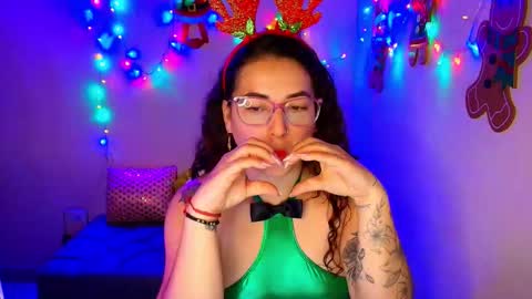 Snapshot of eva_rosse69 chatting on December 2025 12:03:02 PM Eva online show from December 2025 12:03:02 PM