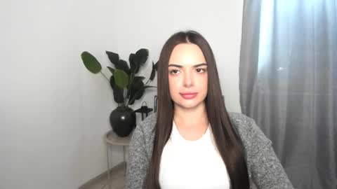 Snapshot of eva_rossee_ chatting on March 2026 03:05:04 PM Eva online show from March 2026 03:05:04 PM