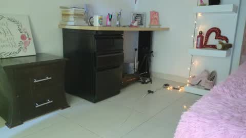 Eva Sin online show from April 2026 01:42:02 AM