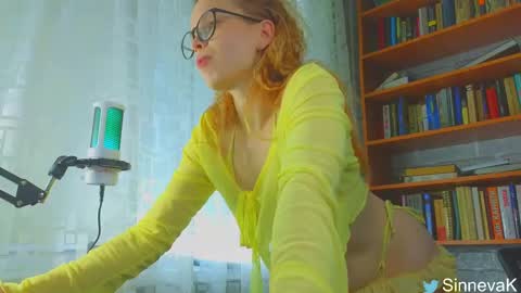 Snapshot of eva_sinn chatting on March 2025 04:03:02 PM Hi there i am Eva and i wish create a nice community with you so join my Ticket Show for more pleasure online show from March 2025 04:03:02 PM