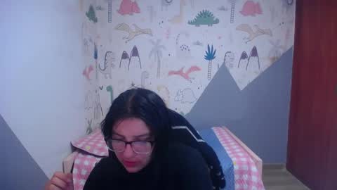 eva_smit_t online show from December 2025 02:06:02 AM