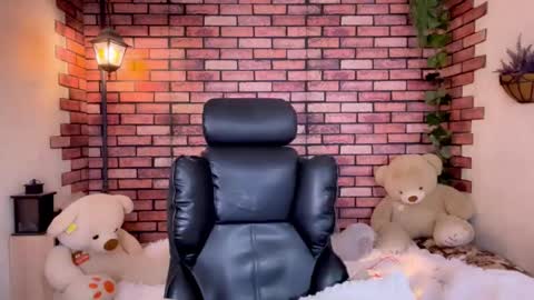 Eva online show from February 2026 11:36:02 PM