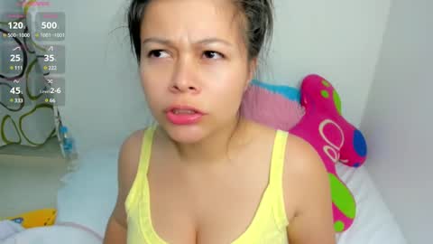 Estefania online show from March 2025 10:09:02 PM