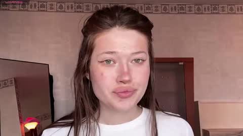 eva varnerr online show from April 2026 01:54:02 PM