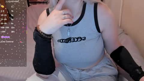 Snapshot of eva_zero chatting on June 2026 12:33:02 PM Eva online show from June 2026 12:33:02 PM