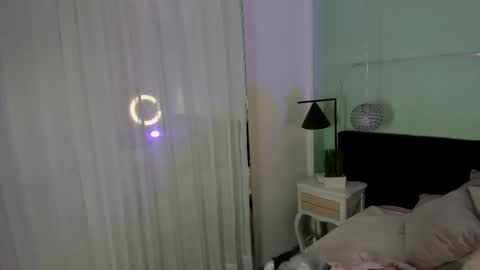 julieth online show from September 2025 01:24:02 PM