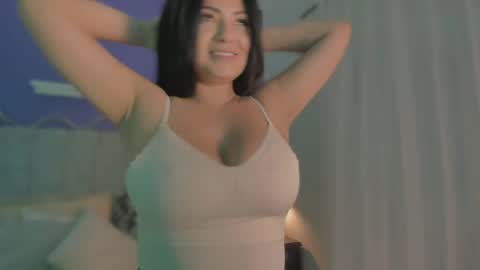 Snapshot of evaa_stevens chatting on May 2026 08:25:01 PM julieth online show from May 2026 08:25:01 PM