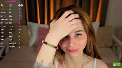 Eva. OFFICAL PAGE  MARI CLARK online show from June 2026 10:25:01 PM