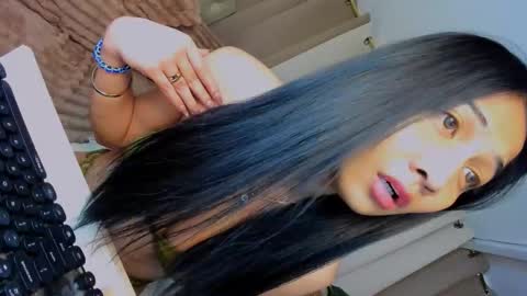 Eva Ambrose online show from February 2026 07:36:02 AM