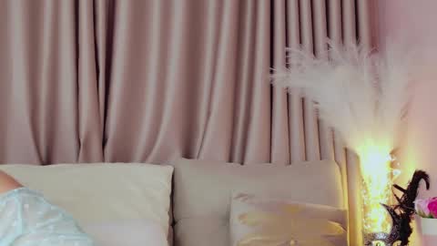 Eva 3 online show from February 2025 07:06:02 PM