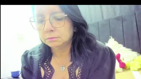 Snapshot of evaaross chatting on December 2025 10:35:01 AM Eva online show from December 2025 10:35:01 AM