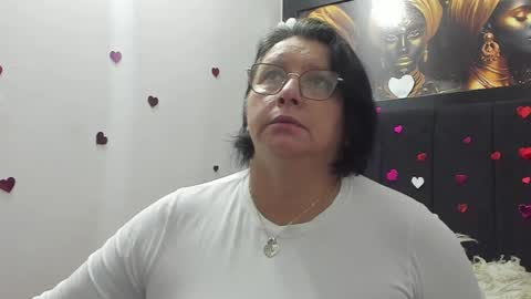 Snapshot of evaaross chatting on April 2026 12:43:01 PM Eva online show from April 2026 12:43:01 PM