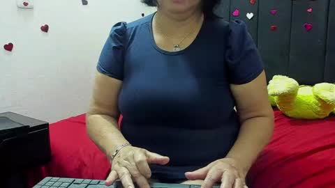 Snapshot of evaaross chatting on June 2026 01:33:01 PM Eva online show from June 2026 01:33:01 PM
