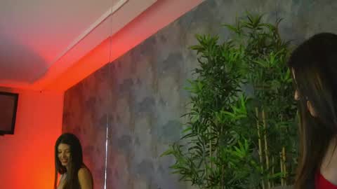 EvaBerry online show from April 2026 04:52:01 AM