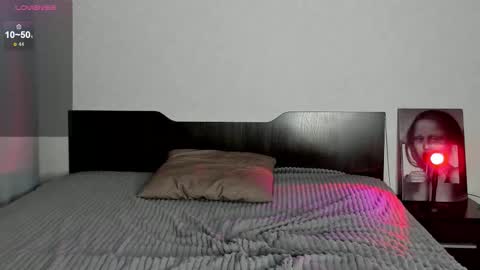 Eva online show from October 2025 12:27:01 PM