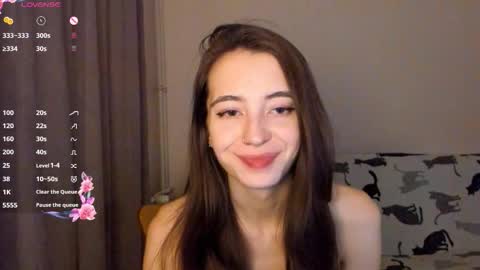 evabradly online show from November 2025 07:18:01 PM