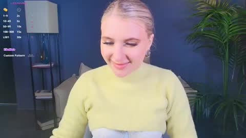 Snapshot of evacadooo chatting on May 2026 02:42:01 AM Eva online show from May 2026 02:42:01 AM