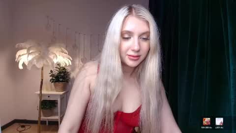 Snapshot of evacadooo chatting on May 2026 03:04:02 AM Eva online show from May 2026 03:04:02 AM