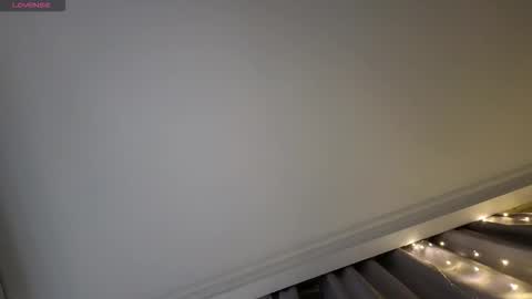 Eva online show from November 2025 08:00:01 PM