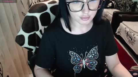 Snapshot of evadream1 chatting on March 2026 03:48:01 PM EVADREAM online show from March 2026 03:48:01 PM