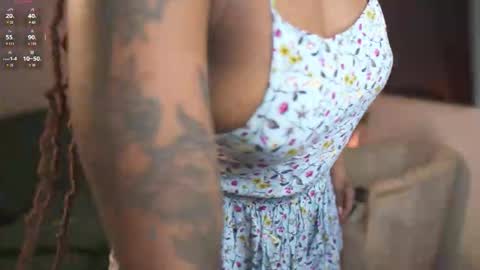 evajacksss_ online show from January 2026 08:43:02 PM