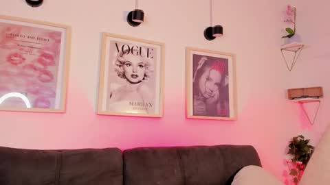 Evan voss  help me get 200 likesindependent model online show from November 2025 01:32:02 PM