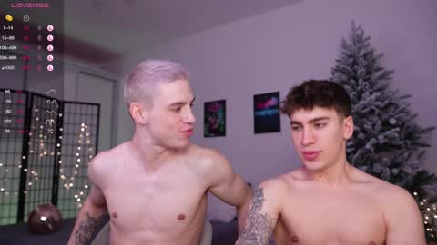 evan_white_ online show from December 2024 03:39:01 PM