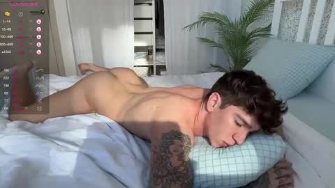 evan_white_ online show from September 2025 07:19:02 AM