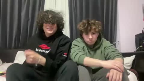 Snapshot of evanbrown333 chatting on March 2025 09:59:01 PM Evan Brown online show from March 2025 09:59:01 PM