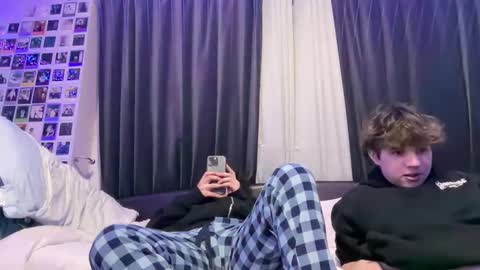 Snapshot of evanbrown333 chatting on March 2025 04:38:02 AM Evan Brown online show from March 2025 04:38:02 AM