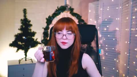 Eva  online show from December 2024 08:48:02 AM