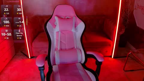 Eva online show from November 2025 05:14:02 PM