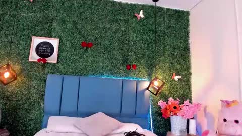  Evangelyne  online show from March 2026 07:20:02 PM