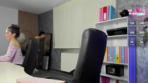 Your Fantasy online show from December 2025 07:54:01 PM