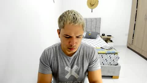 Snapshot of evans_king chatting on May 2026 08:44:01 AM Evan online show from May 2026 08:44:01 AM