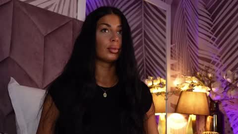 Snapshot of evarhea chatting on May 2026 02:51:02 AM EvaRhea online show from May 2026 02:51:02 AM